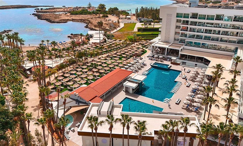 Cavo Maris 4*