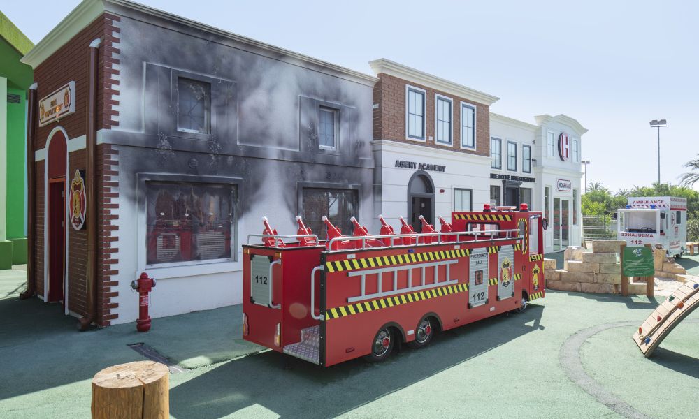 /api/cms/uploads/Everland_Profession_Academy_Fire_Dept_2_8814200d6d.jpg