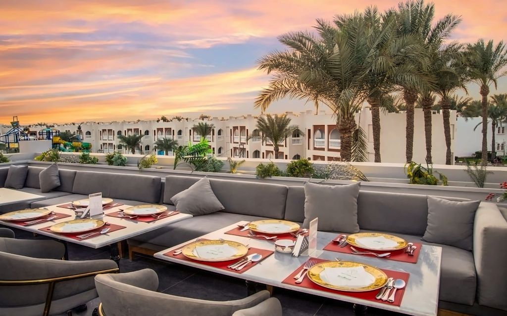 /api/cms/uploads/Posh_Club_Sunrise_Diamond_Beach_Resort_Grand_Select_2_b3c5eb0120.jpg