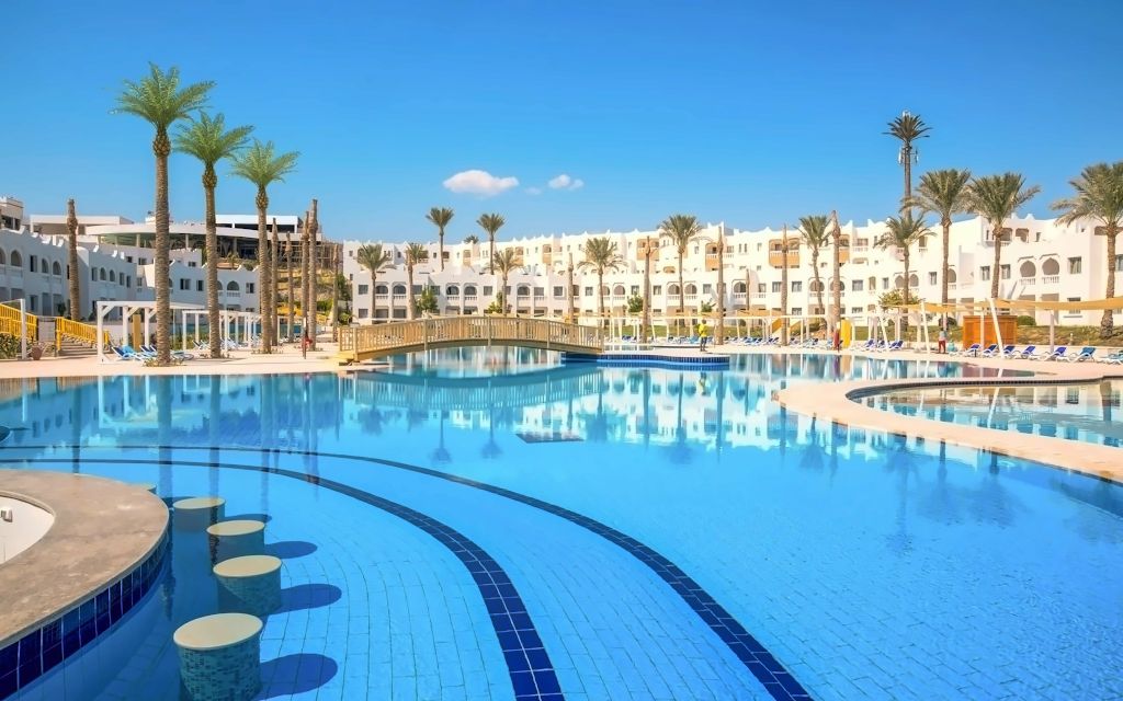 /api/cms/uploads/Posh_Club_Sunrise_Diamond_Beach_Resort_Grand_Select_6379f301af.jpg