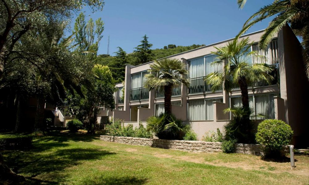 Tara Hotel 4*
