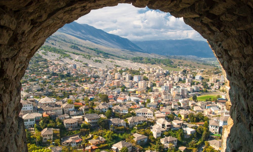 Албанія