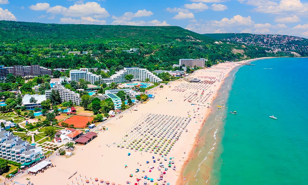 /api/cms/uploads/bulgaria_albena_4cc10b2e00.jpg