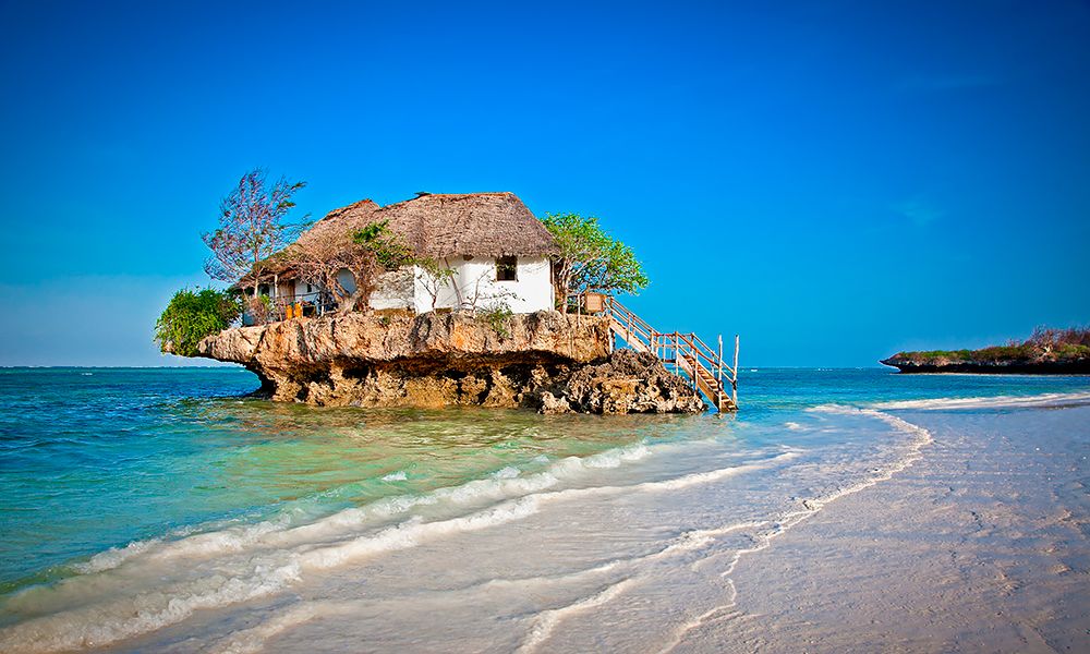 https://joinup.ua/api/cms/uploads/tanzania_zanzibar_Rock_Restaurant_kopiya_04fe0d7397.jpg