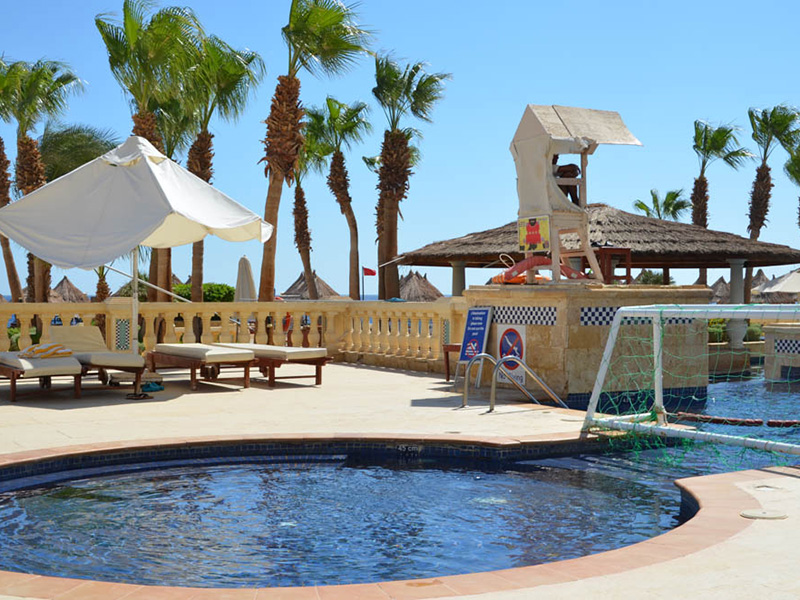 Sheraton sharm hotel resort villas spa. Sheraton main building 5 Шарм-Эль-Шейх. Шератон Шарм-Эль-Шейх аниматор. Шератон Египет горки. Sheraton Resort an Spa Шарм ель Шейх.