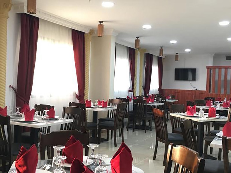 Al hotel 3. Гостиница Алдан. Royal Falcon Hotel 3* (Deira). Al Farej Courtyard. Аль фарем дома.