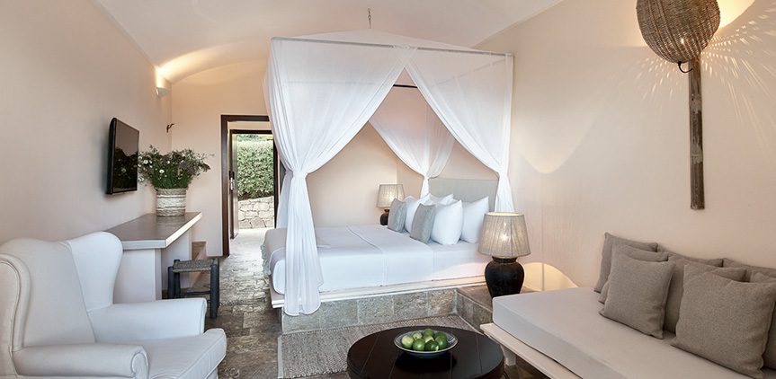 01-luxury-accommodation-corfu-daphnila-bay-bungalow-23961