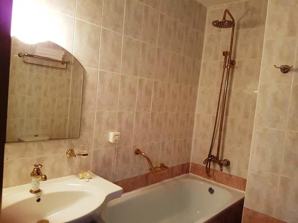 1 Bedroom Apartment 1