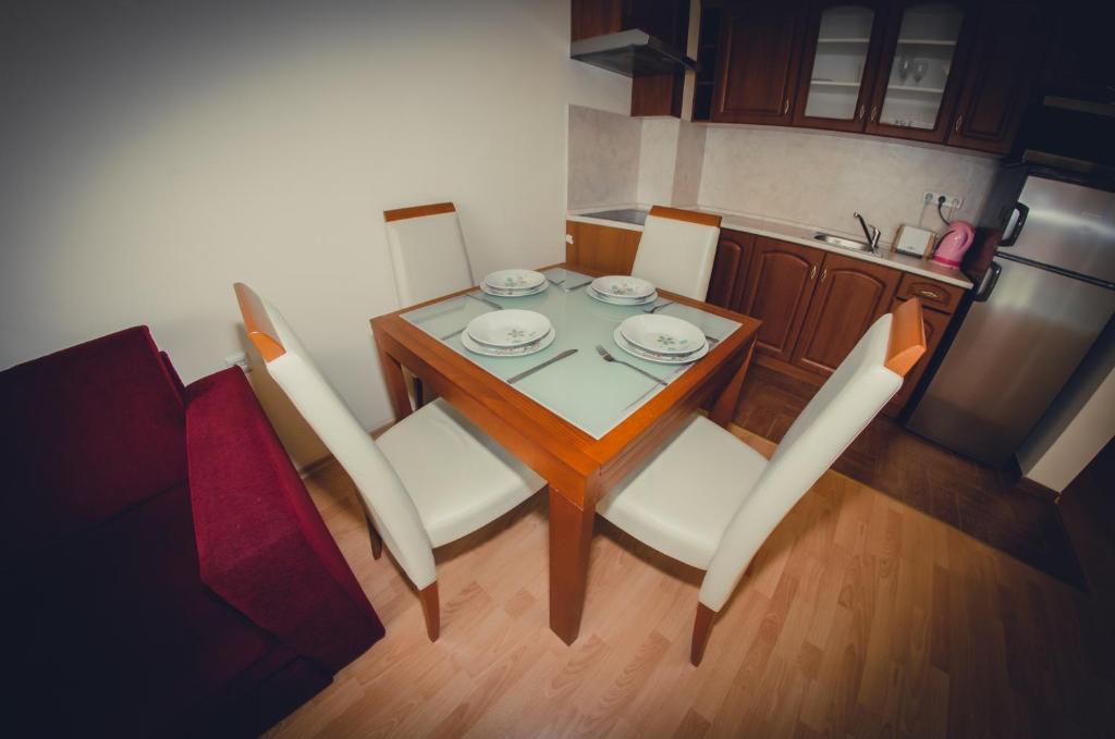2 Bedroom Apartment 3