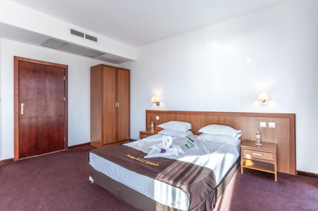 2.one-bedroom-suite-prestige-hotel-aquapark-2