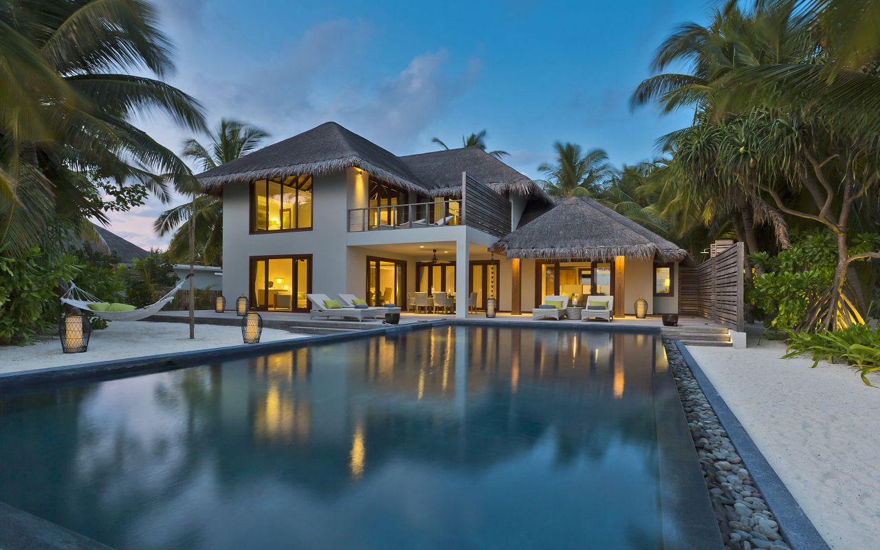 2BR Beach Residence with Pool - Exterior I