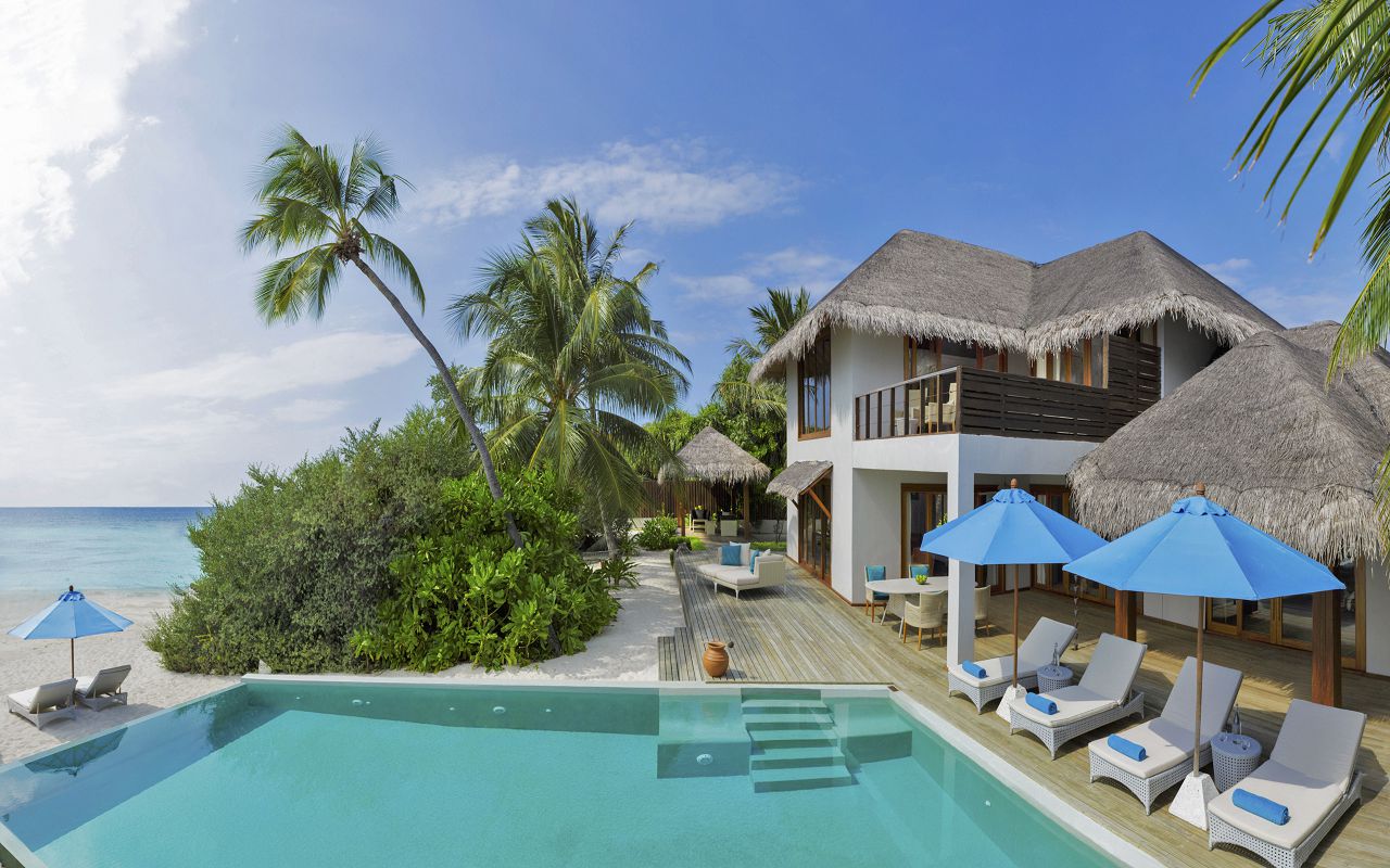 2BR Beach Residence with Pool - Exterior II