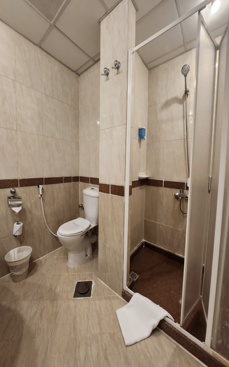 6. Standard Room Bathroom 6