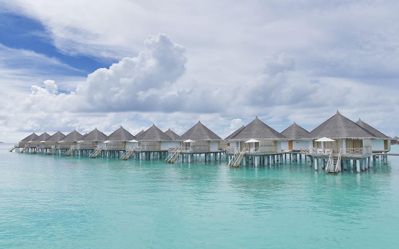 ANG-HRES-Angaga_Resort_Superior_Water_Bungalow13