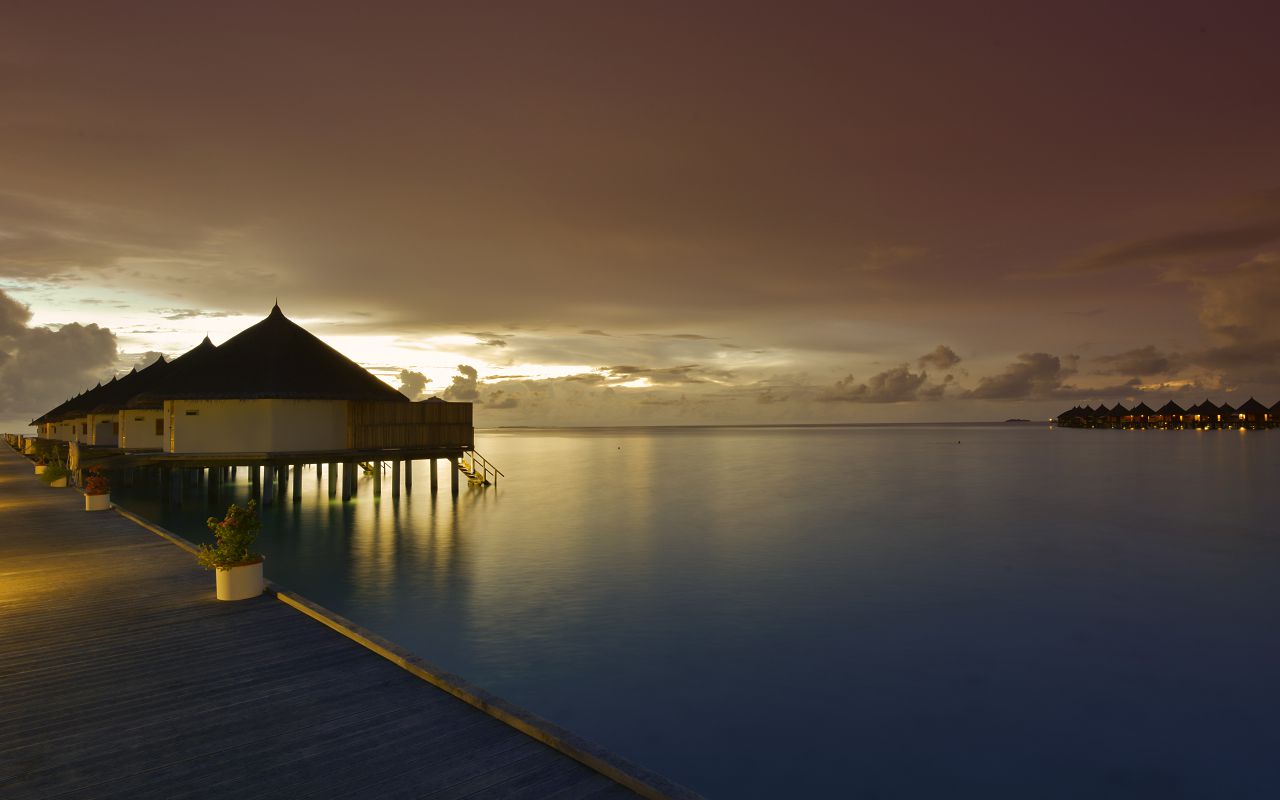 ANG-HRES-Angaga_Resort_Superior_Water_Bungalow16