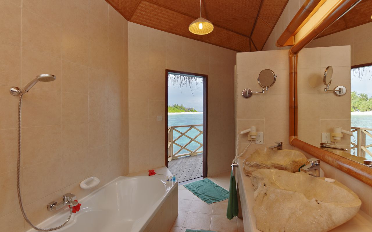 ANG-HRES-Angaga_Resort_Water_Bungalow_Toilet1