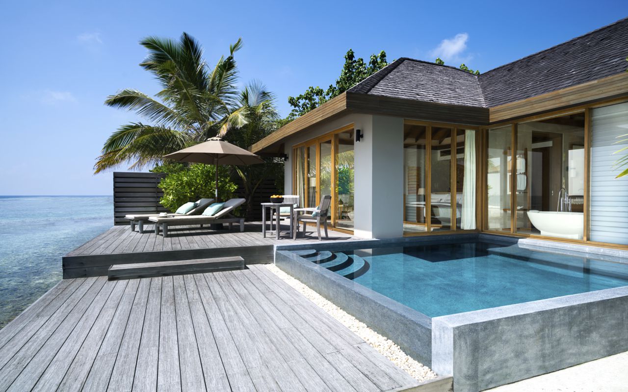Anantara_Veli_Maldives_Resort_Guest_Room_Ocean_Pool_Bungalow