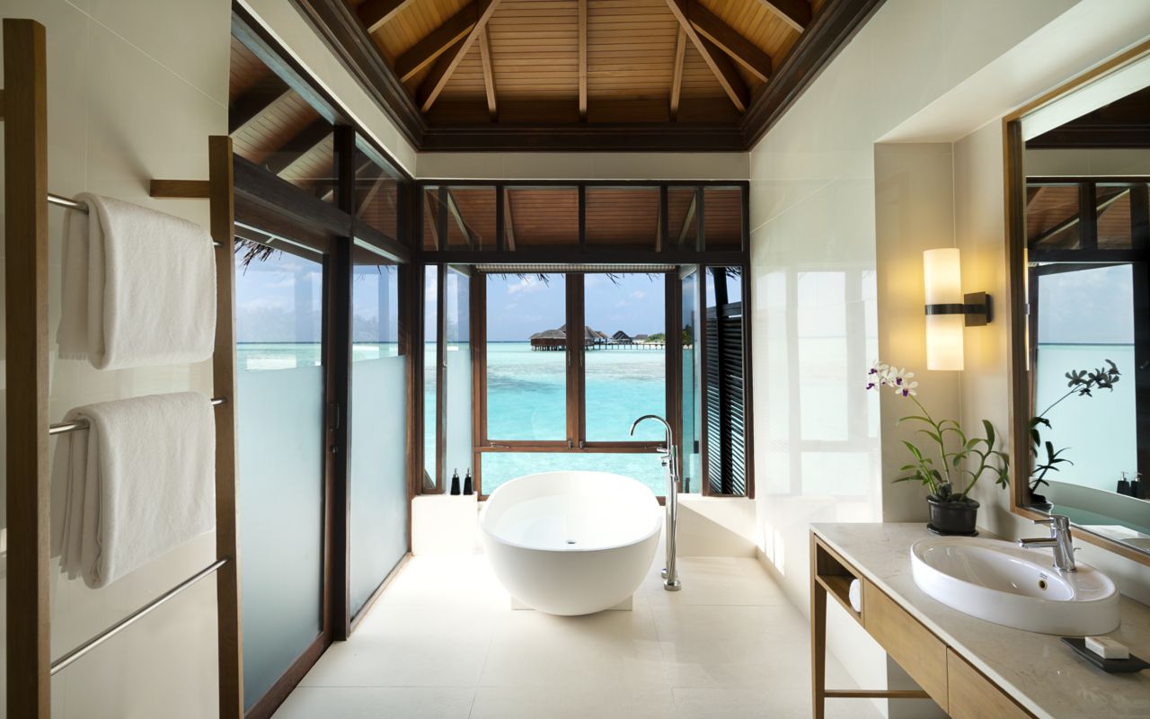 Anantara_Veli_Maldives_Resort_Guest_Room_Over_Water_Bungalow_Bathroom