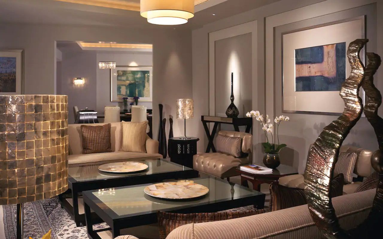 AnyConv.com__DXBPH-P056-Royal-Suite-Living-Room.16x9