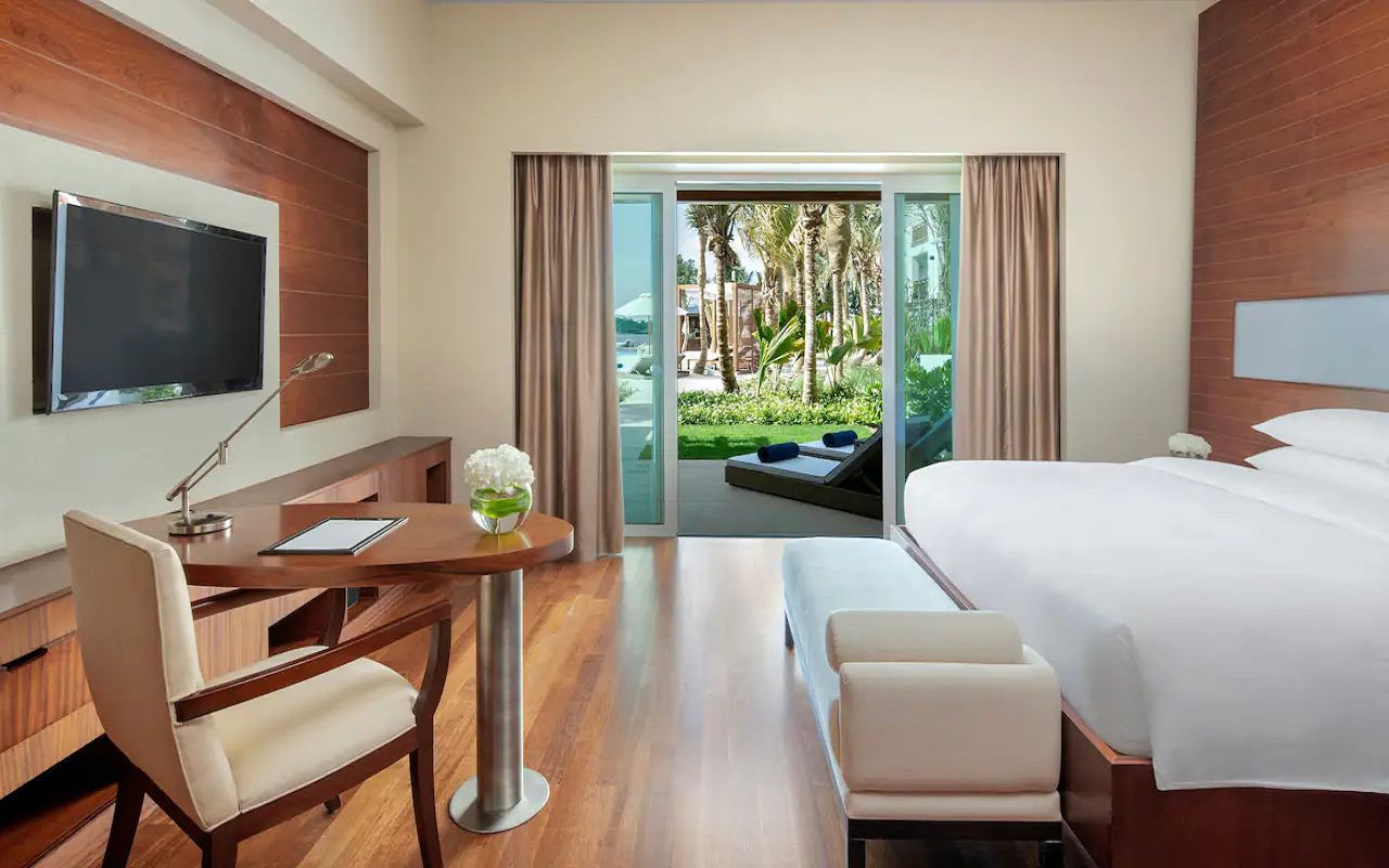 AnyConv.com__Park-Hyatt-Dubai-P559-Lagoon-Beach-Room.16x9