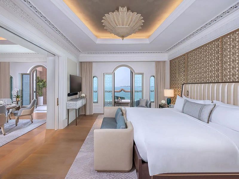 AnyConv.com__abu-dhabi-sea-view-suite-bedroom