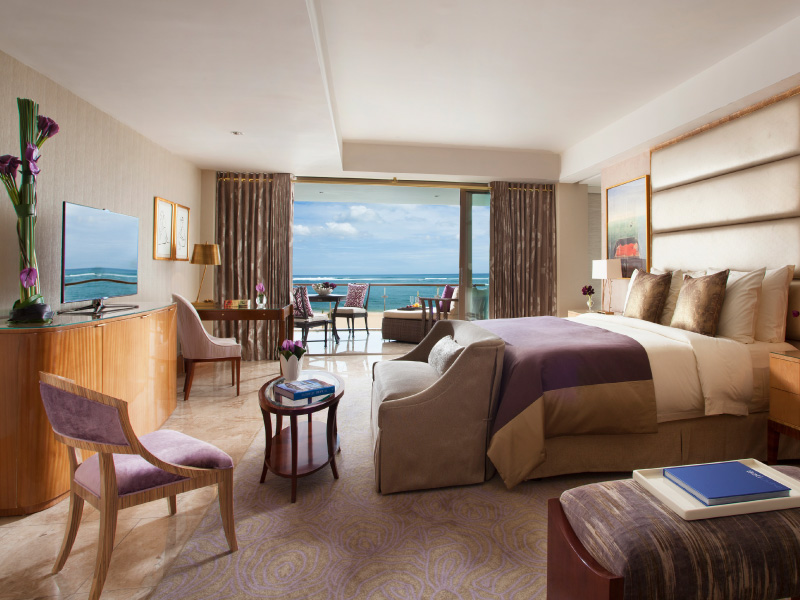 Baron Suite - Ocean View Bedroom