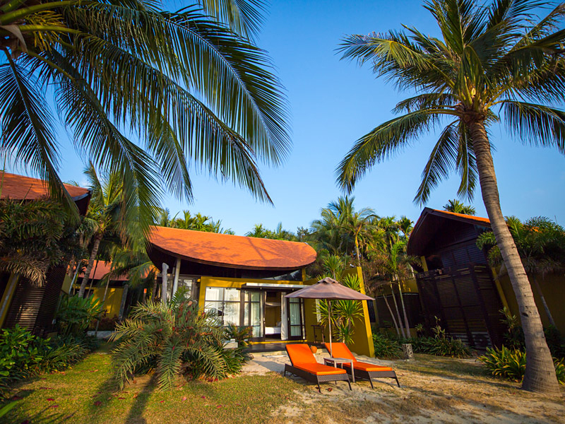 Beachfront Villa5