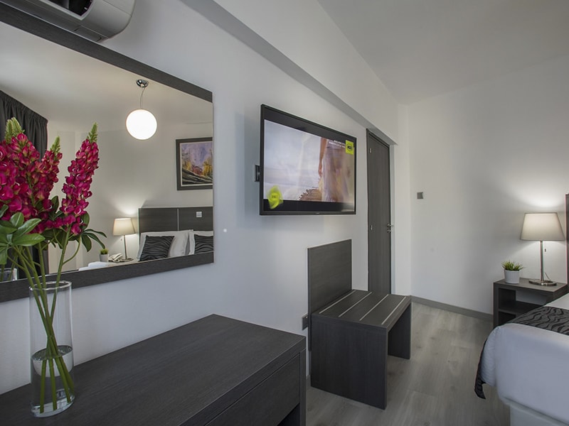 Blazer Residence (13)