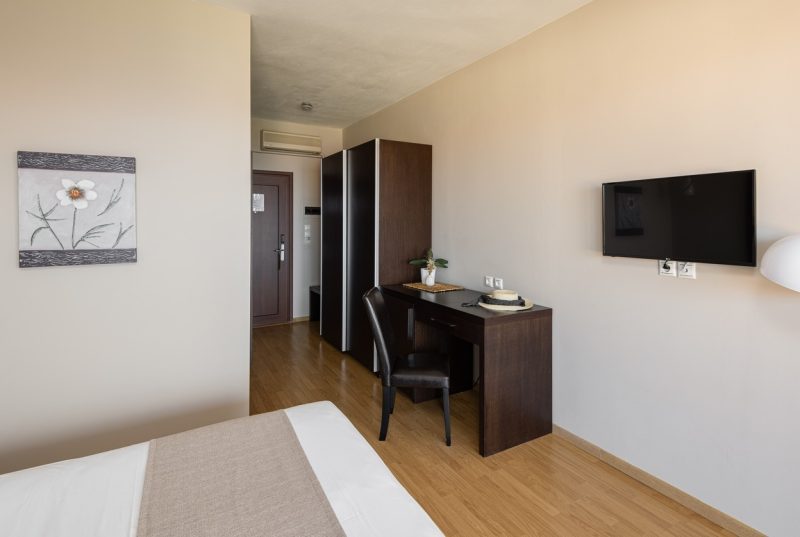 Blue-Bay-Rooms-64_1256x838-pvvfvlky9pnip2gzracd77ah6ti4ugwfq1a0f0xptm