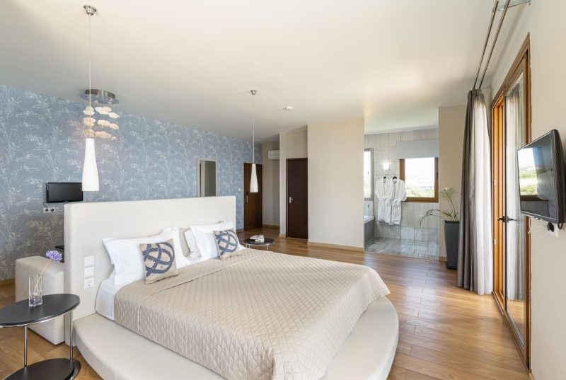 Blue-Bay-Rooms-7_1394x929-pvvet50omr05ngc5c5uwoeoi692gwb7tfobsifymey