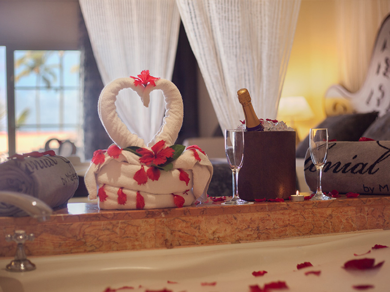 CLUB COLONIAL JUNIOR SUITE OCEAN FRONT (OUTDOOR JACUZZI)2