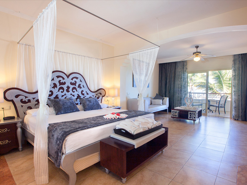 COLONIAL CLUB JUNIOR SUITE OCEAN VIEW WITH JACUZZI