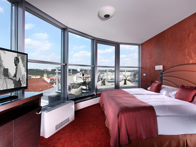 DELUXE DOUBLE ROOM WITH CASTLE VIEW5