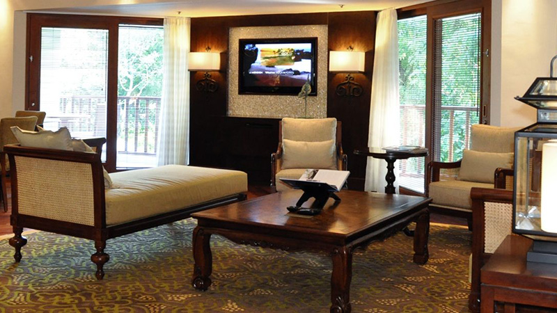 Deluxe Executive Suite2