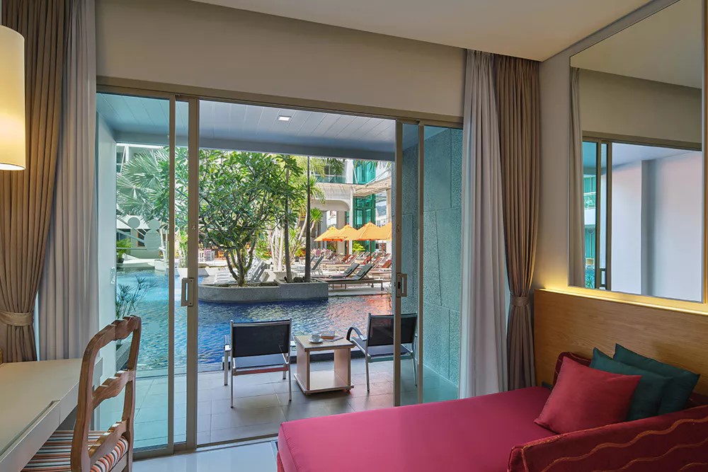 Deluxe Pool Access Room 5