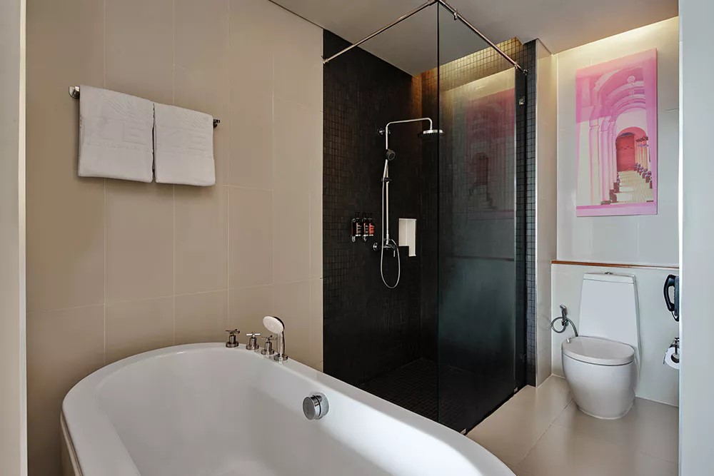 Deluxe Room 3