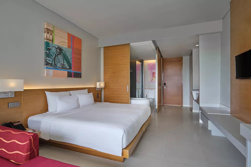 Deluxe Room 5