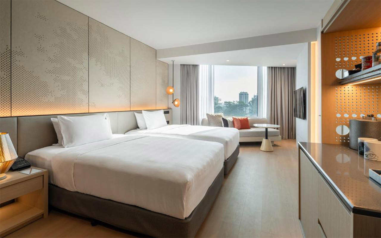 Deluxe Room City View (1)