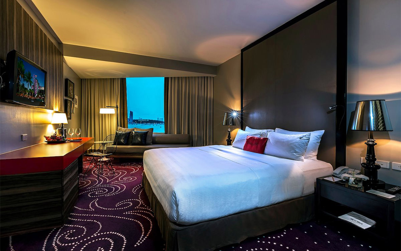 Deluxe Room City View (3)