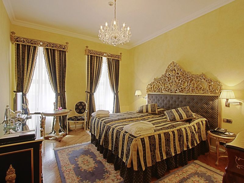 Deluxe Rooms with Twin bed
