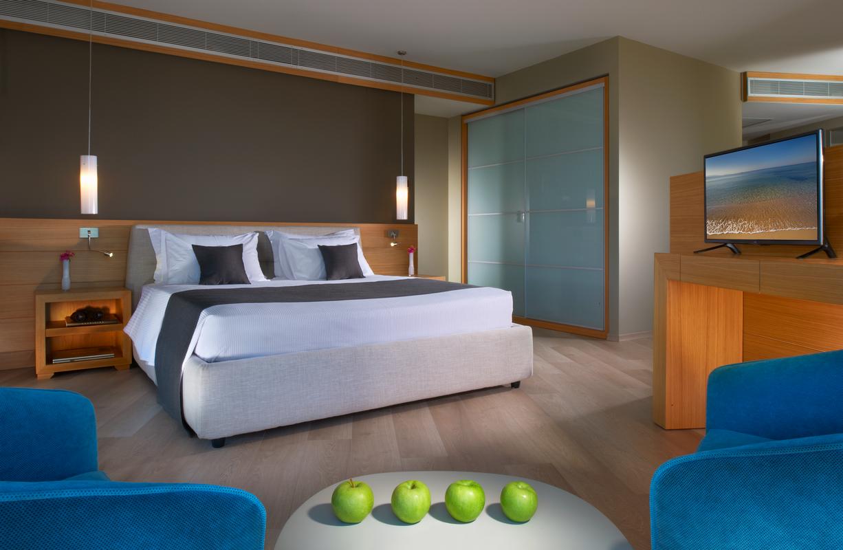 Deluxe Suite 3