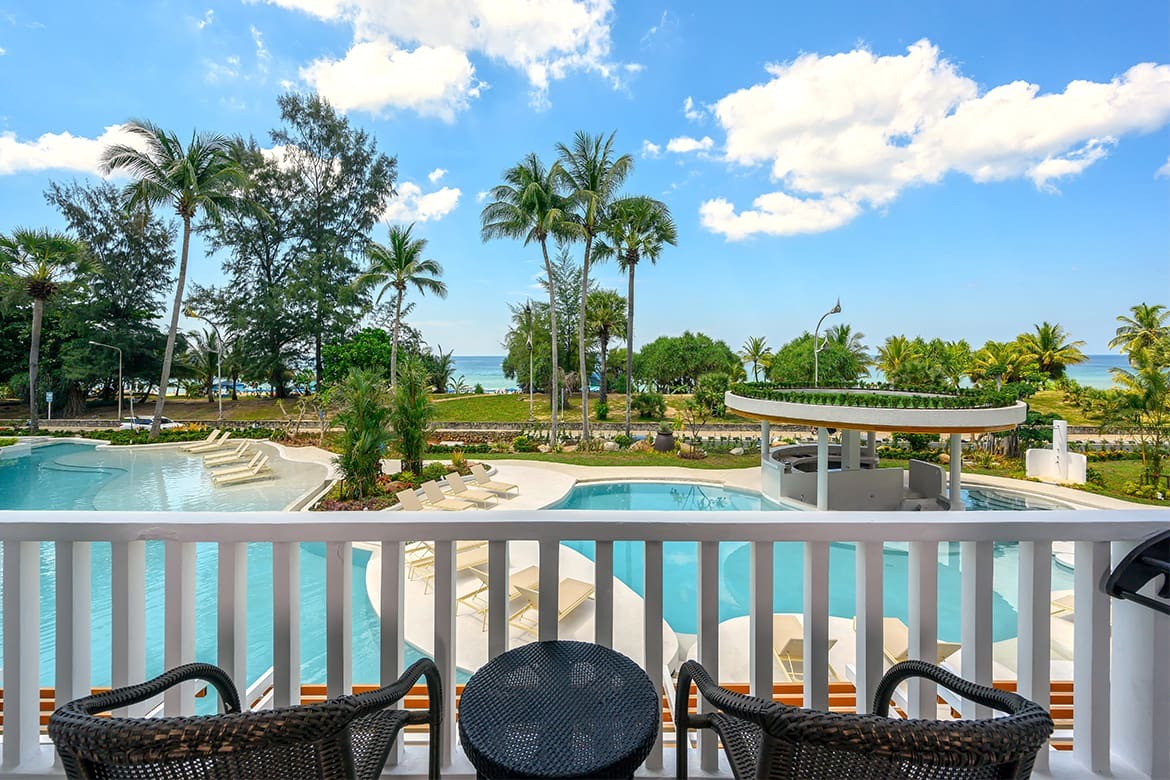 Deluxe Terrace Lagoon Pool View Room 2