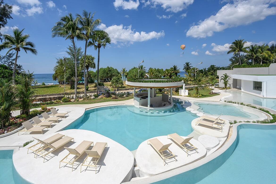 Deluxe Terrace Lagoon Pool View Room 5