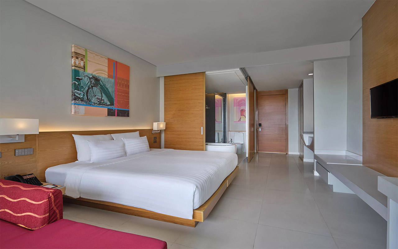 Deluxe Urban Pool Acess Room (1)