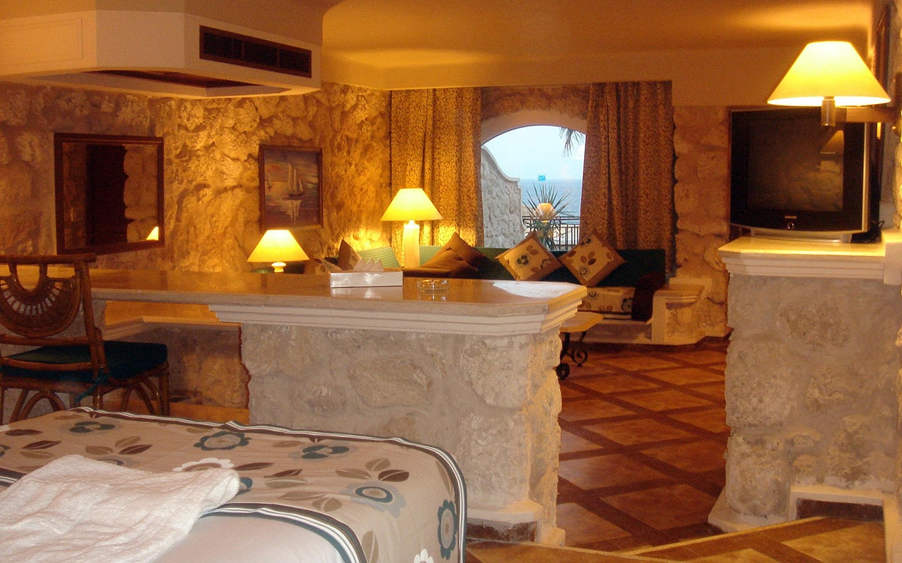 Deluxe rooms ground floor 2-min