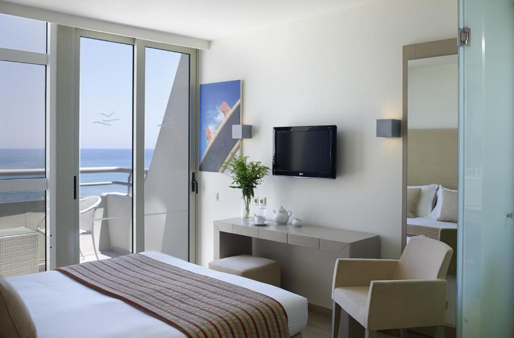 Double Room Sea View 6