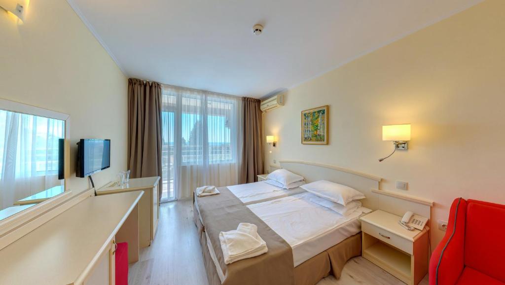 Double or Twin Room with Balcony 1