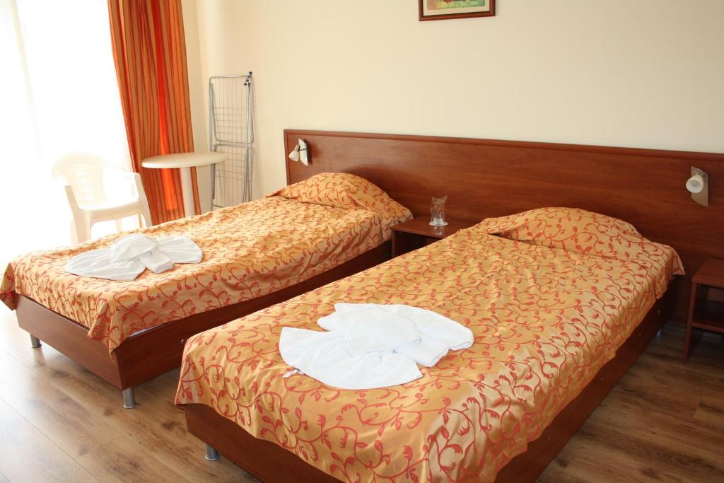 Double or Twin Room with Balcony 1