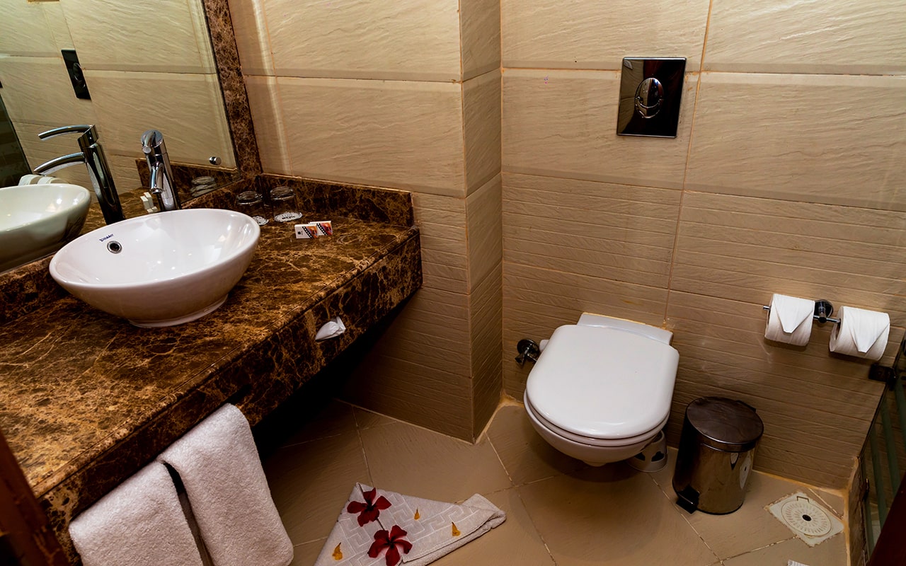 Economy (Bathroom)-min