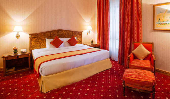 Emiri Suite